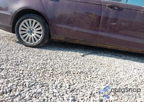 2013 Ford Fusion Hybrid Se z USA, uszkodzony, nr VIN 3FA6P0LU2DR285963